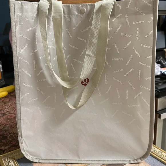 Lululemon large gray reusable bag - Picture 1 of 7